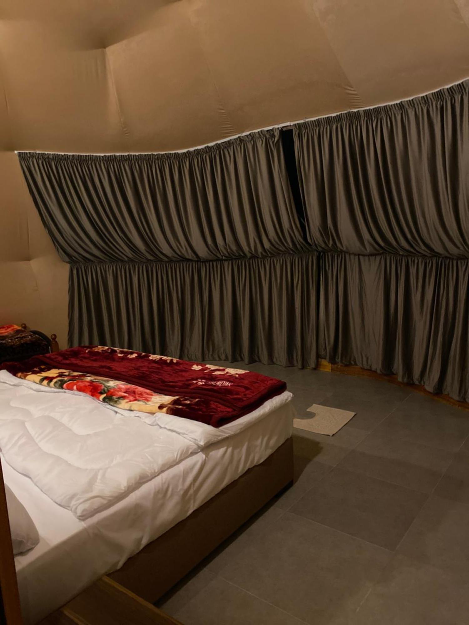 Scarlet Luxury Camp Wadi Rum Exterior foto