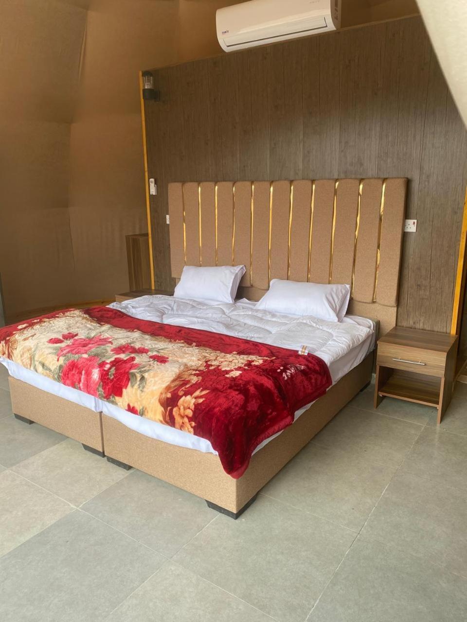 Scarlet Luxury Camp Wadi Rum Exterior foto